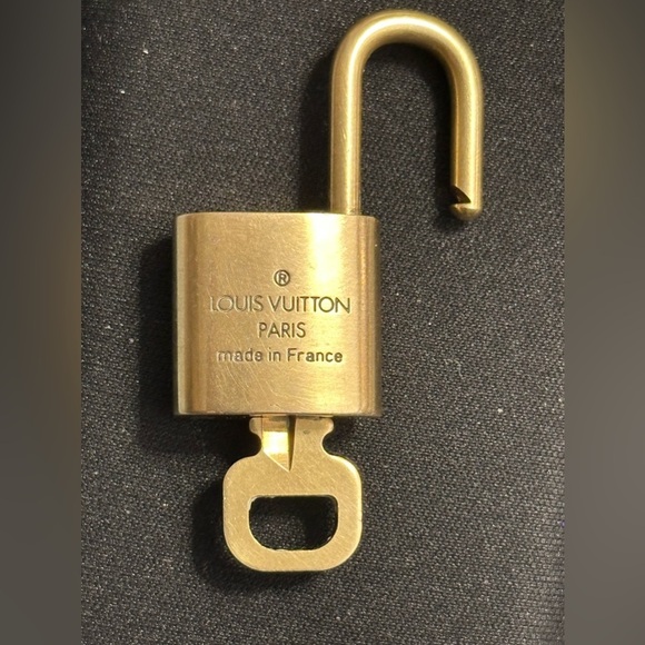 Louis Vuitton Lock and Key Set                           Random from 300 Series. - Picture 3 of 4